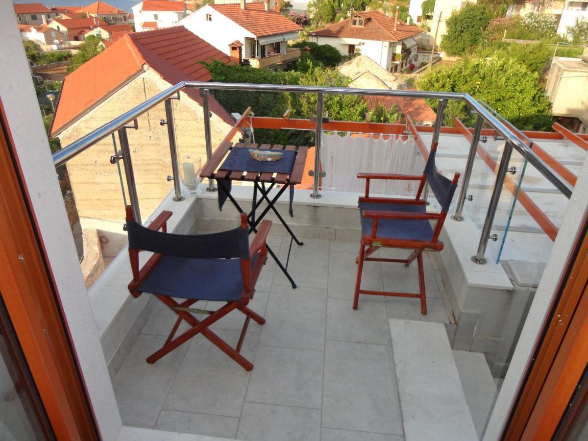 Apartment Gliha Jelsa  Ngoại thất bức ảnh